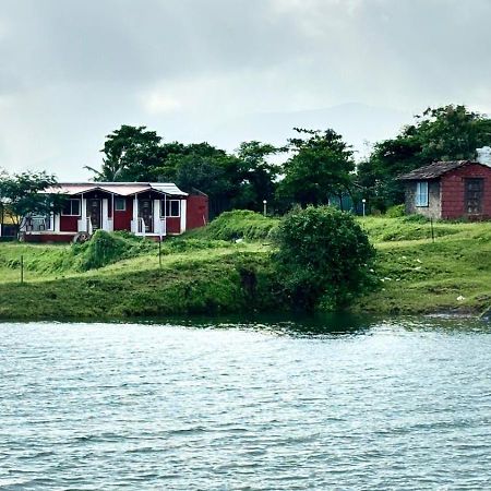 Hotel Mauli Agro Farm Dam View Resort Satara Ngoại thất bức ảnh