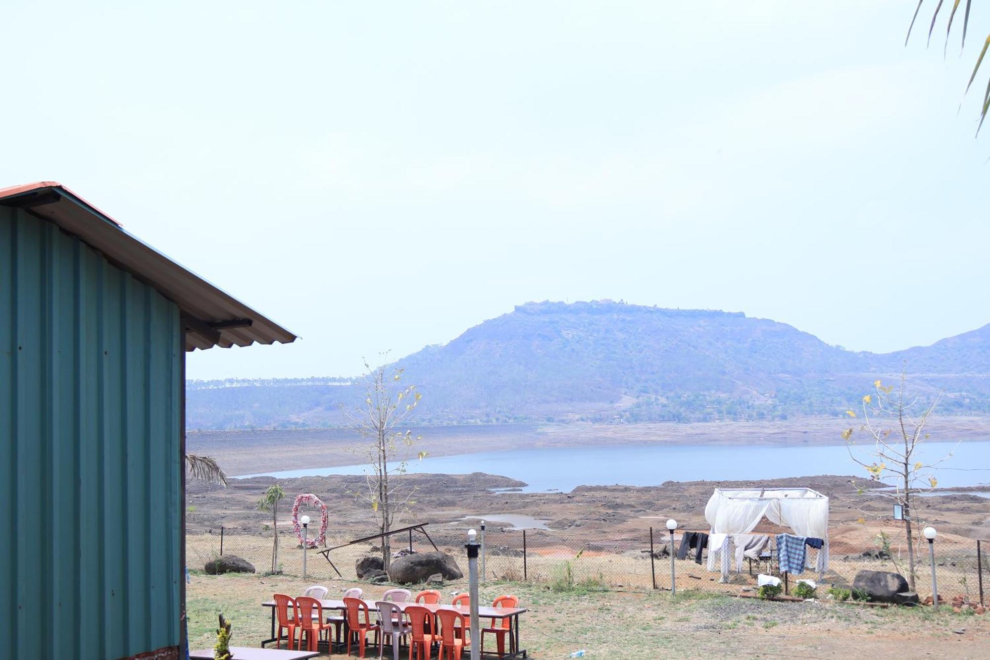 Hotel Mauli Agro Farm Dam View Resort Satara Ngoại thất bức ảnh